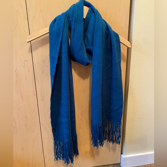 Echo scarf - beautiful teal color - Picture 4 of 5